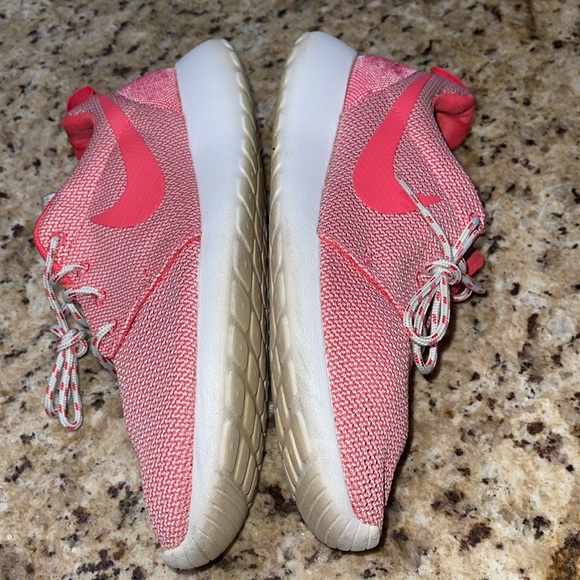 Nike Roshe - Picture 4 of 9